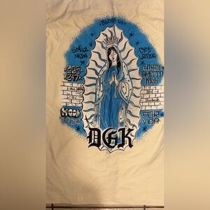 DGK Cream Tee with Blue Graphic BRAND NEW SZ Medium